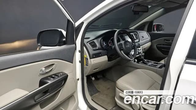2019 Kia The New Carnival 11-Seater Deluxe Sold VIN KNHMF37ABKS512462 – photo 11 2019 Kia The New Carnival 11-Seater Deluxe Sold VIN KNHMF37ABKS512462 – photo 11