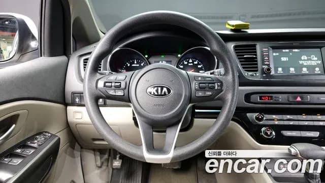 2019 Kia The New Carnival 11-Seater Deluxe Sold VIN KNHMF37ABKS512462 – photo 27 2019 Kia The New Carnival 11-Seater Deluxe Sold VIN KNHMF37ABKS512462 – photo 27