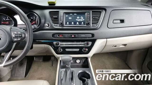 2019 Kia The New Carnival 11-Seater Deluxe Sold VIN KNHMF37ABKS512462 – photo 28 2019 Kia The New Carnival 11-Seater Deluxe Sold VIN KNHMF37ABKS512462 – photo 28