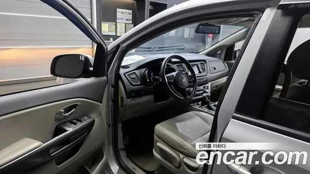 2019 Kia The New Carnival 11-Seater Deluxe Sold VIN KNHMF37ABKS563416 – side profile 2019 Kia The New Carnival 11-Seater Deluxe Sold VIN KNHMF37ABKS563416 – side profile
