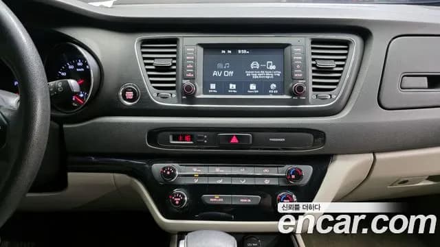 2019 Kia The New Carnival 11-Seater Deluxe Sold VIN KNHMF37ABKS563416 – photo 14 2019 Kia The New Carnival 11-Seater Deluxe Sold VIN KNHMF37ABKS563416 – photo 14