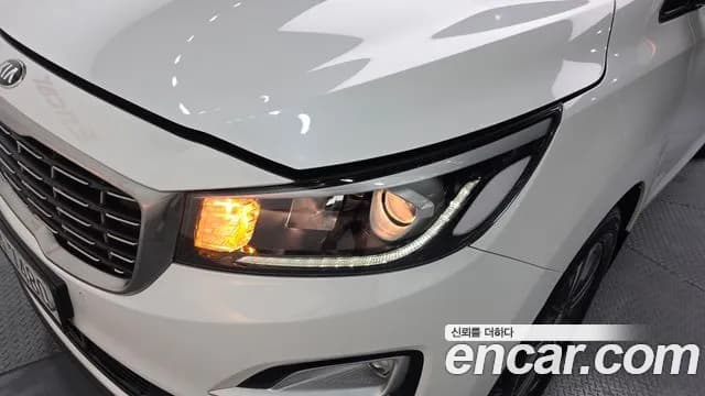 2019 Kia The New Carnival 11-Seater Prestige Sold VIN KNHMF37ABKS611305 – front exterior 2019 Kia The New Carnival 11-Seater Prestige Sold VIN KNHMF37ABKS611305 – front exterior