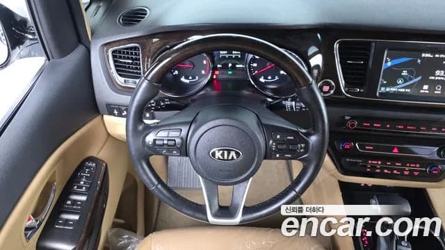 2019 Kia The New Carnival 11-Seater Prestige Sold VIN KNHMF37ABKS611305 – photo 25 2019 Kia The New Carnival 11-Seater Prestige Sold VIN KNHMF37ABKS611305 – photo 25