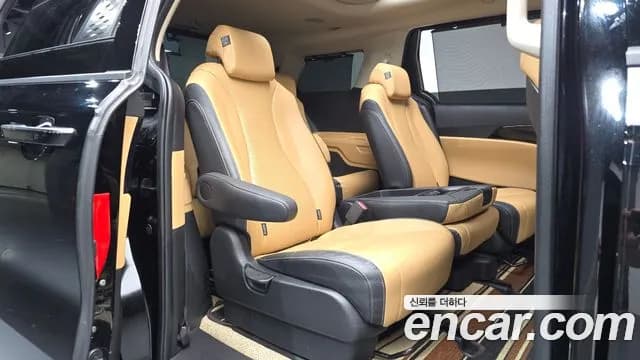 2023 Kia Carnival 4th Gen 11-Seater Signature Sold VIN KNHNE37BBPS404789 – exterior detail 2023 Kia Carnival 4th Gen 11-Seater Signature Sold VIN KNHNE37BBPS404789 – exterior detail