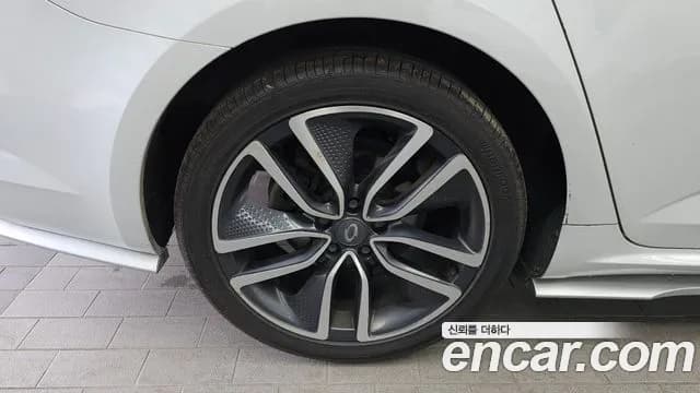 2017 Renault SM6 1.5 dCi LE Sold VIN KNMA4B2LMHP009964 – photo 13 2017 Renault SM6 1.5 dCi LE Sold VIN KNMA4B2LMHP009964 – photo 13