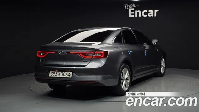 2019 Renault SM6 1.5 dCi SE Sold VIN KNMA4B2LMKP010188 – front exterior 2019 Renault SM6 1.5 dCi SE Sold VIN KNMA4B2LMKP010188 – front exterior