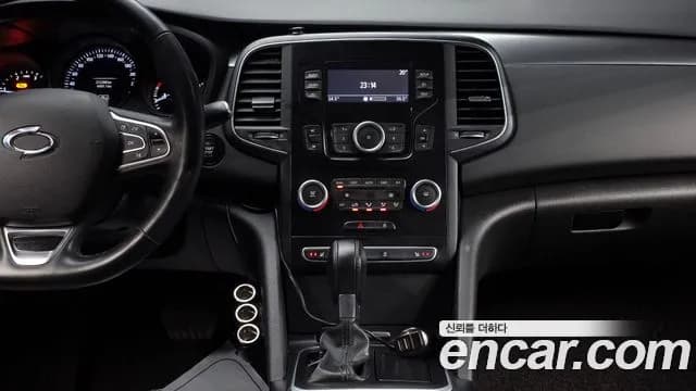 2019 Renault SM6 1.5 dCi SE Sold VIN KNMA4B2LMKP010188 – trunk area 2019 Renault SM6 1.5 dCi SE Sold VIN KNMA4B2LMKP010188 – trunk area