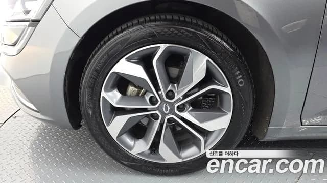 2019 Renault SM6 1.5 dCi LE Sold VIN KNMA4B2LMKP010606 – engine bay 2019 Renault SM6 1.5 dCi LE Sold VIN KNMA4B2LMKP010606 – engine bay