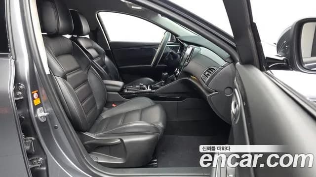 2019 Renault SM6 1.5 dCi LE Sold VIN KNMA4B2LMKP010606 – undercarriage 2019 Renault SM6 1.5 dCi LE Sold VIN KNMA4B2LMKP010606 – undercarriage