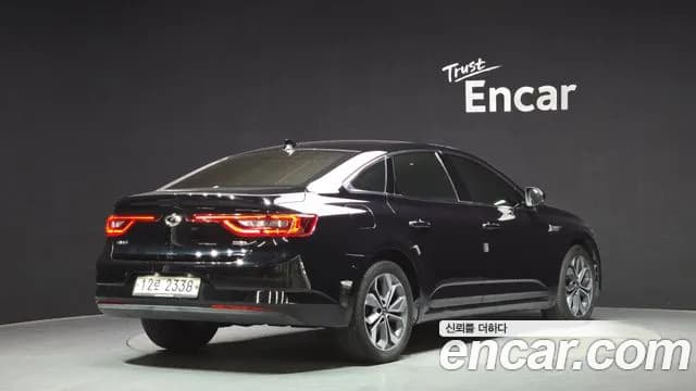 2019 Renault SM6 1.5 dCi SE Sold VIN KNMA4B2LMKP011662 – trunk area 2019 Renault SM6 1.5 dCi SE Sold VIN KNMA4B2LMKP011662 – trunk area