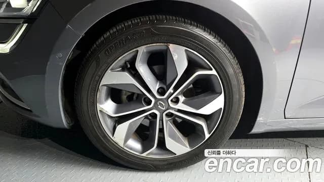 2019 Renault SM6 1.5 dCi LE Sold VIN KNMA4B2LMKP011860 – engine bay 2019 Renault SM6 1.5 dCi LE Sold VIN KNMA4B2LMKP011860 – engine bay