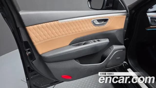 2021 Renault The New SM6 1.3 TCe Premiere Sold VIN KNMA4B2RMMP001747 – trunk area 2021 Renault The New SM6 1.3 TCe Premiere Sold VIN KNMA4B2RMMP001747 – trunk area