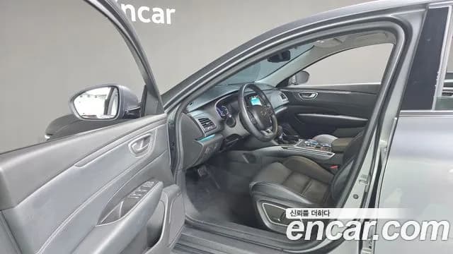 2023 Renault The New SM6 1.3 TCe Feel Sold VIN KNMA4B2RMPP006375 – photo 19 2023 Renault The New SM6 1.3 TCe Feel Sold VIN KNMA4B2RMPP006375 – photo 19