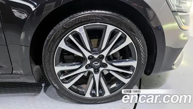 2021 Renault The New SM6 1.8 TCe Premiere Sold VIN KNMA4C2AMMP000736 – trunk area 2021 Renault The New SM6 1.8 TCe Premiere Sold VIN KNMA4C2AMMP000736 – trunk area