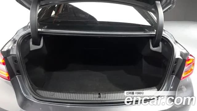 2017 Renault SM6 2.0 GDe RE Sold VIN KNMA4C2BMHP057238 – rear exterior 2017 Renault SM6 2.0 GDe RE Sold VIN KNMA4C2BMHP057238 – rear exterior