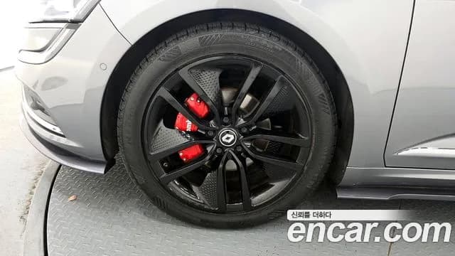 2017 Renault SM6 2.0 GDe RE Sold VIN KNMA4C2BMHP058507 – trunk area 2017 Renault SM6 2.0 GDe RE Sold VIN KNMA4C2BMHP058507 – trunk area