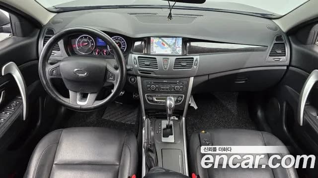 2017 Renault SM5 Nova Classic Sold VIN KNMA4C2BMHP154571 – exterior detail 2017 Renault SM5 Nova Classic Sold VIN KNMA4C2BMHP154571 – exterior detail