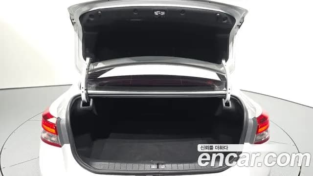 2018 Renault SM5 Nova Classic Sold VIN KNMA4C2BMJP165490 – undercarriage 2018 Renault SM5 Nova Classic Sold VIN KNMA4C2BMJP165490 – undercarriage