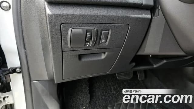 2018 Renault SM5 Nova Classic Sold VIN KNMA4C2BMJP165642 – undercarriage 2018 Renault SM5 Nova Classic Sold VIN KNMA4C2BMJP165642 – undercarriage