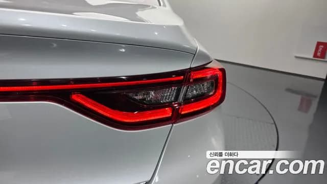 2019 Renault SM6 2.0 Prime SE Sold VIN KNMA4C2BMKP001639 – undercarriage 2019 Renault SM6 2.0 Prime SE Sold VIN KNMA4C2BMKP001639 – undercarriage