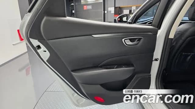 2019 Renault SM6 2.0 Prime SE Sold VIN KNMA4C2BMKP001639 – photo 18 2019 Renault SM6 2.0 Prime SE Sold VIN KNMA4C2BMKP001639 – photo 18