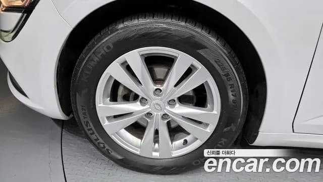 2019 Renault SM6 2.0 Prime SE Sold VIN KNMA4C2BMKP002503 – engine bay 2019 Renault SM6 2.0 Prime SE Sold VIN KNMA4C2BMKP002503 – engine bay
