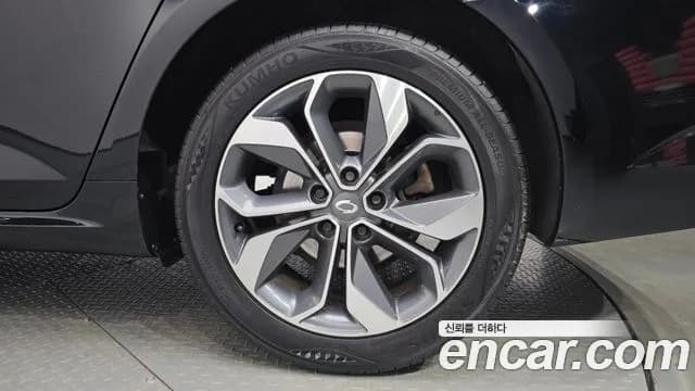 2019 Renault SM6 2.0 GDe LE Sold VIN KNMA4C2BMKP059156 – photo 30 2019 Renault SM6 2.0 GDe LE Sold VIN KNMA4C2BMKP059156 – photo 30