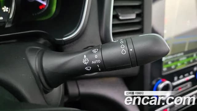 2019 Renault SM6 2.0 GDe LE Sold VIN KNMA4C2BMKP062692 – interior seats 2019 Renault SM6 2.0 GDe LE Sold VIN KNMA4C2BMKP062692 – interior seats