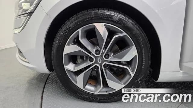 2019 Renault SM6 2.0 GDe LE Sold VIN KNMA4C2BMKP062692 – photo 12 2019 Renault SM6 2.0 GDe LE Sold VIN KNMA4C2BMKP062692 – photo 12