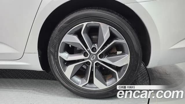 2019 Renault SM6 2.0 GDe LE Sold VIN KNMA4C2BMKP062692 – photo 26 2019 Renault SM6 2.0 GDe LE Sold VIN KNMA4C2BMKP062692 – photo 26