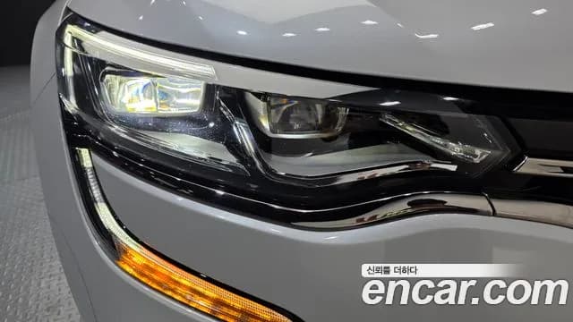 2019 Renault SM6 2.0 GDe LE Sold VIN KNMA4C2BMKP063374 – interior seats 2019 Renault SM6 2.0 GDe LE Sold VIN KNMA4C2BMKP063374 – interior seats