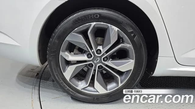 2019 Renault SM6 2.0 GDe LE Sold VIN KNMA4C2BMKP063374 – photo 11 2019 Renault SM6 2.0 GDe LE Sold VIN KNMA4C2BMKP063374 – photo 11