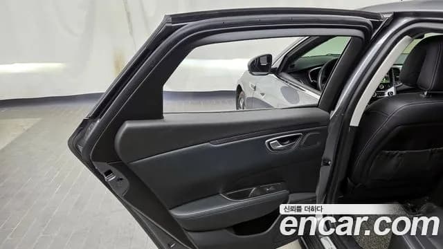 2019 Renault SM6 2.0 GDe LE Sold VIN KNMA4C2BMKP065798 – photo 16 2019 Renault SM6 2.0 GDe LE Sold VIN KNMA4C2BMKP065798 – photo 16
