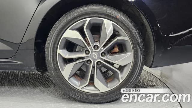 2019 Renault SM6 2.0 GDe LE Sold VIN KNMA4C2BMKP067076 – odometer reading 2019 Renault SM6 2.0 GDe LE Sold VIN KNMA4C2BMKP067076 – odometer reading