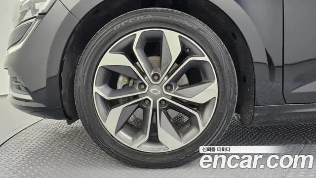 2019 Renault SM6 2.0 GDe LE Sold VIN KNMA4C2BMKP067076 – photo 24 2019 Renault SM6 2.0 GDe LE Sold VIN KNMA4C2BMKP067076 – photo 24