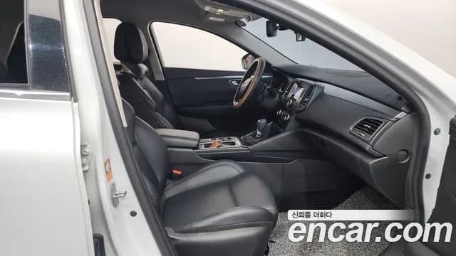 2019 Renault SM6 2.0 GDe SE Sold VIN KNMA4C2BMKP070311 – exterior detail 2019 Renault SM6 2.0 GDe SE Sold VIN KNMA4C2BMKP070311 – exterior detail