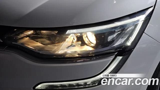 2020 Renault SM6 2.0 GDe LE Sold VIN KNMA4C2BMLP074973 – interior seats 2020 Renault SM6 2.0 GDe LE Sold VIN KNMA4C2BMLP074973 – interior seats