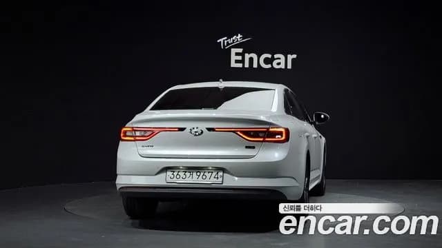 2020 Renault SM6 2.0 GDe LE Sold VIN KNMA4C2BMLP074973 – exterior detail 2020 Renault SM6 2.0 GDe LE Sold VIN KNMA4C2BMLP074973 – exterior detail