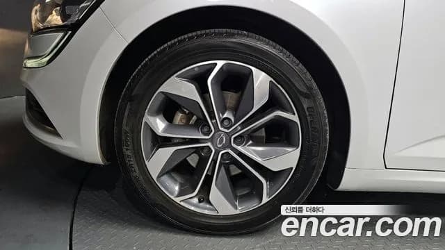 2020 Renault SM6 2.0 GDe LE Sold VIN KNMA4C2BMLP074973 – photo 32 2020 Renault SM6 2.0 GDe LE Sold VIN KNMA4C2BMLP074973 – photo 32
