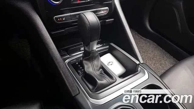2020 Renault SM6 2.0 GDe SE Sold VIN KNMA4C2BMLP075254 – engine bay 2020 Renault SM6 2.0 GDe SE Sold VIN KNMA4C2BMLP075254 – engine bay