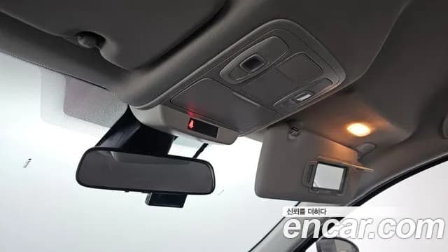 2017 Renault SM6 2.0 LPe SE (Rental car) Sold VIN KNMA4C2CMHP018565 – exterior detail 2017 Renault SM6 2.0 LPe SE (Rental car) Sold VIN KNMA4C2CMHP018565 – exterior detail