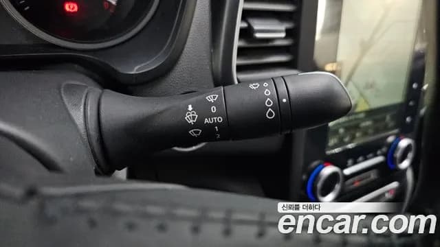 2017 Renault SM6 2.0 LPe SE (Rental car) Sold VIN KNMA4C2CMHP018565 – undercarriage 2017 Renault SM6 2.0 LPe SE (Rental car) Sold VIN KNMA4C2CMHP018565 – undercarriage