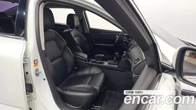 2017 Renault SM6 2.0 LPe SE (Rental car) Sold VIN KNMA4C2CMHP018565 – photo 20 2017 Renault SM6 2.0 LPe SE (Rental car) Sold VIN KNMA4C2CMHP018565 – photo 20