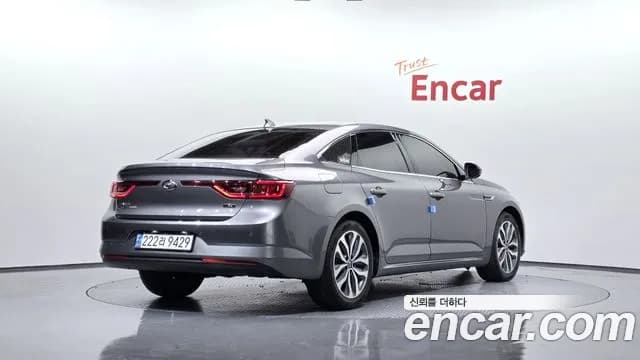 2017 Renault SM6 2.0 LPe LE (Disabled) Sold VIN KNMA4C2CMHP018608 – interior seats 2017 Renault SM6 2.0 LPe LE (Disabled) Sold VIN KNMA4C2CMHP018608 – interior seats