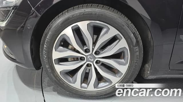 2017 Renault SM6 2.0 LPe RE (Disabled) Sold VIN KNMA4C2CMHP018667 – front exterior 2017 Renault SM6 2.0 LPe RE (Disabled) Sold VIN KNMA4C2CMHP018667 – front exterior