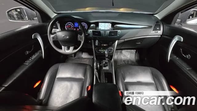 2017 Renault SM5 Nova LPLi Texi tental car DLX Sold VIN KNMA4C2CMHP065610 – exterior detail 2017 Renault SM5 Nova LPLi Texi tental car DLX Sold VIN KNMA4C2CMHP065610 – exterior detail