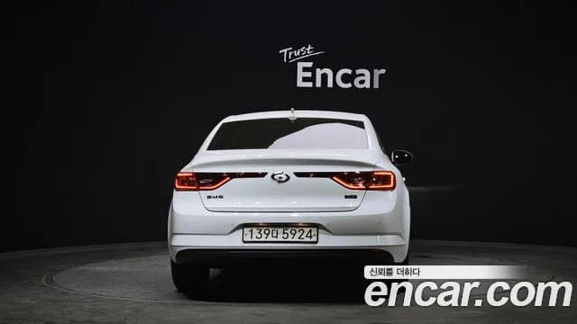 2019 Renault SM6 2.0 LPe SE (Rental car) Sold VIN KNMA4C2CMKP023875 – rear exterior 2019 Renault SM6 2.0 LPe SE (Rental car) Sold VIN KNMA4C2CMKP023875 – rear exterior