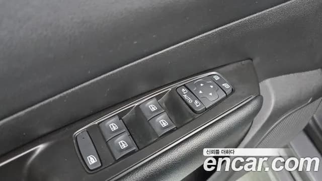 2019 Renault SM6 2.0 LPe SE (Rental car) Sold VIN KNMA4C2CMKP025122 – photo 30 2019 Renault SM6 2.0 LPe SE (Rental car) Sold VIN KNMA4C2CMKP025122 – photo 30