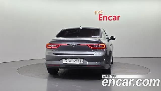 2019 Renault SM6 2.0 LPe LE Sold VIN KNMA4C2CMKP028334 – rear exterior 2019 Renault SM6 2.0 LPe LE Sold VIN KNMA4C2CMKP028334 – rear exterior