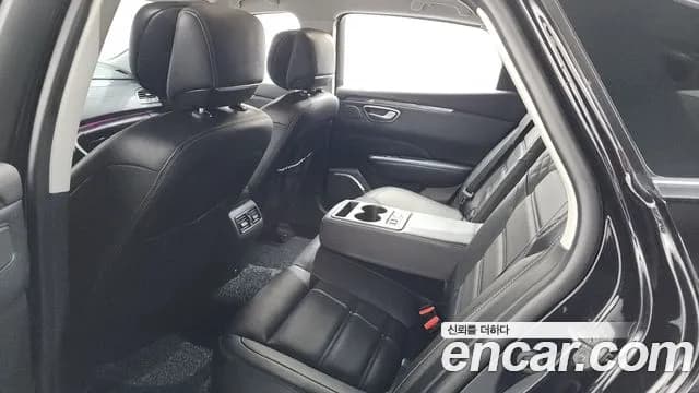 2019 Renault SM6 2.0 LPe LE Sold VIN KNMA4C2CMKP028568 – rear exterior 2019 Renault SM6 2.0 LPe LE Sold VIN KNMA4C2CMKP028568 – rear exterior